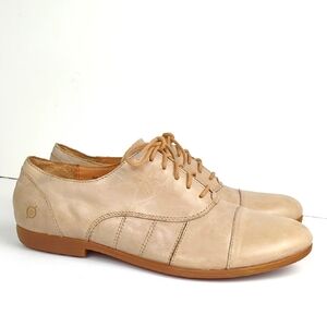 BORN Women's Tan Leather Lace Up Oxfords